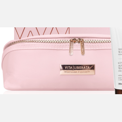 P�f�ringshandske med rosa toilettaske